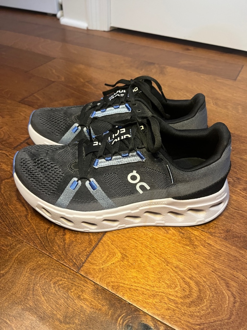 On Running Cloudeclipse Womens Running Shoes size 10